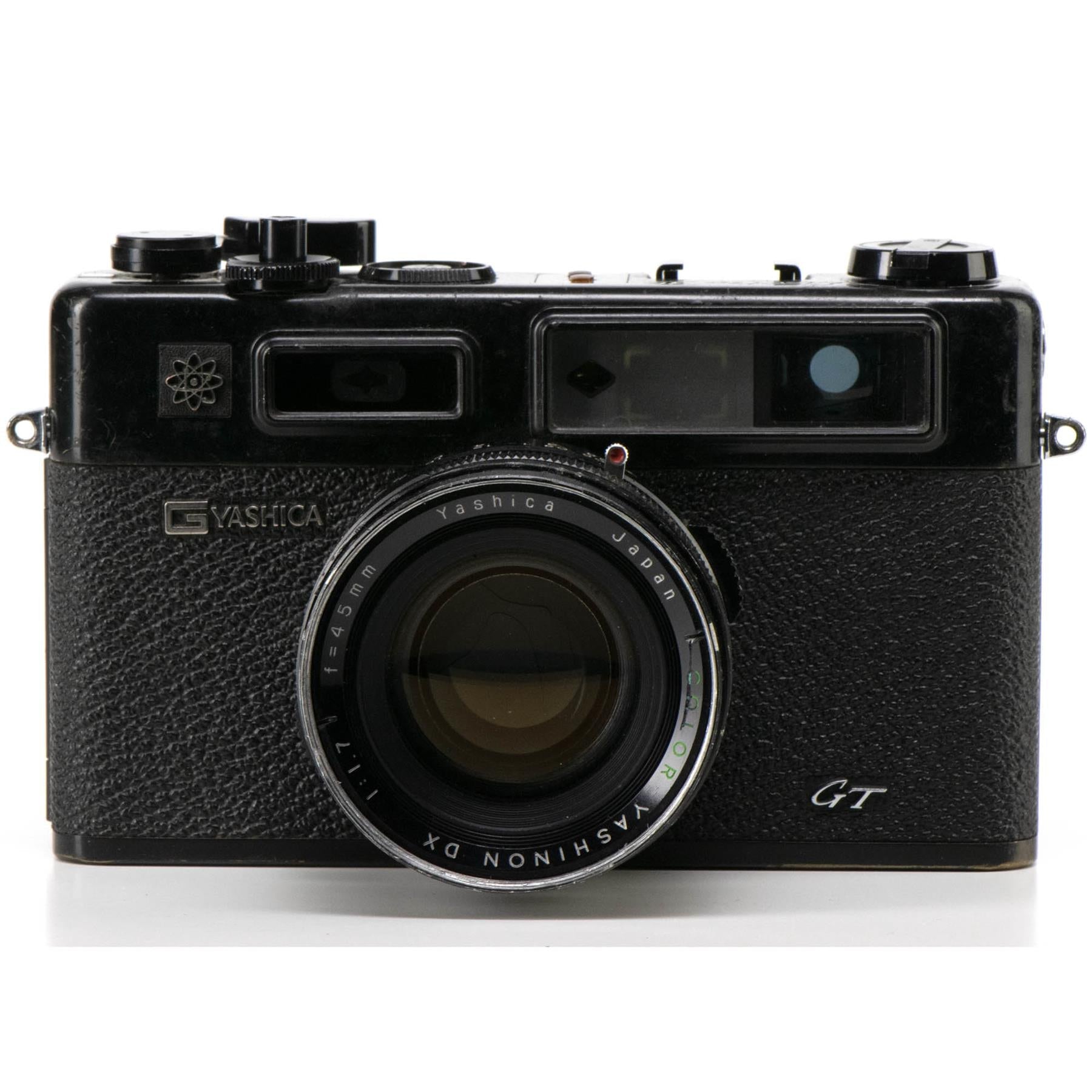 Yashica Electro 35 GT Camera | 45mm f1.7 lens | Black | Japan | 1969 N