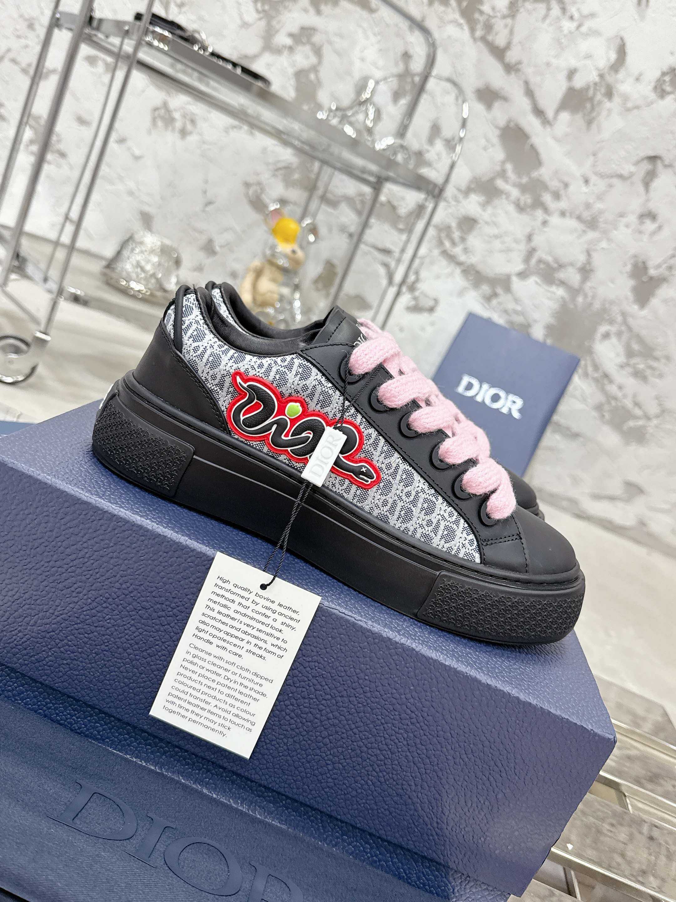 Dior x Kaws - B33 Calfskin & Dior Oblique Canvas Black / Grey Low