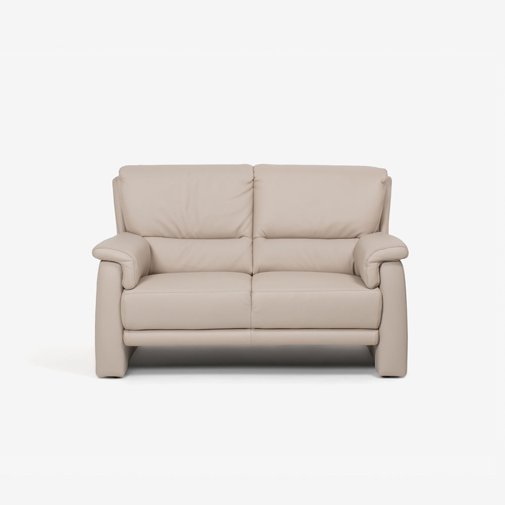 himolla（ヒモラ）ラブソファ 2人掛け「ベルク model.9002」幅134cm 革