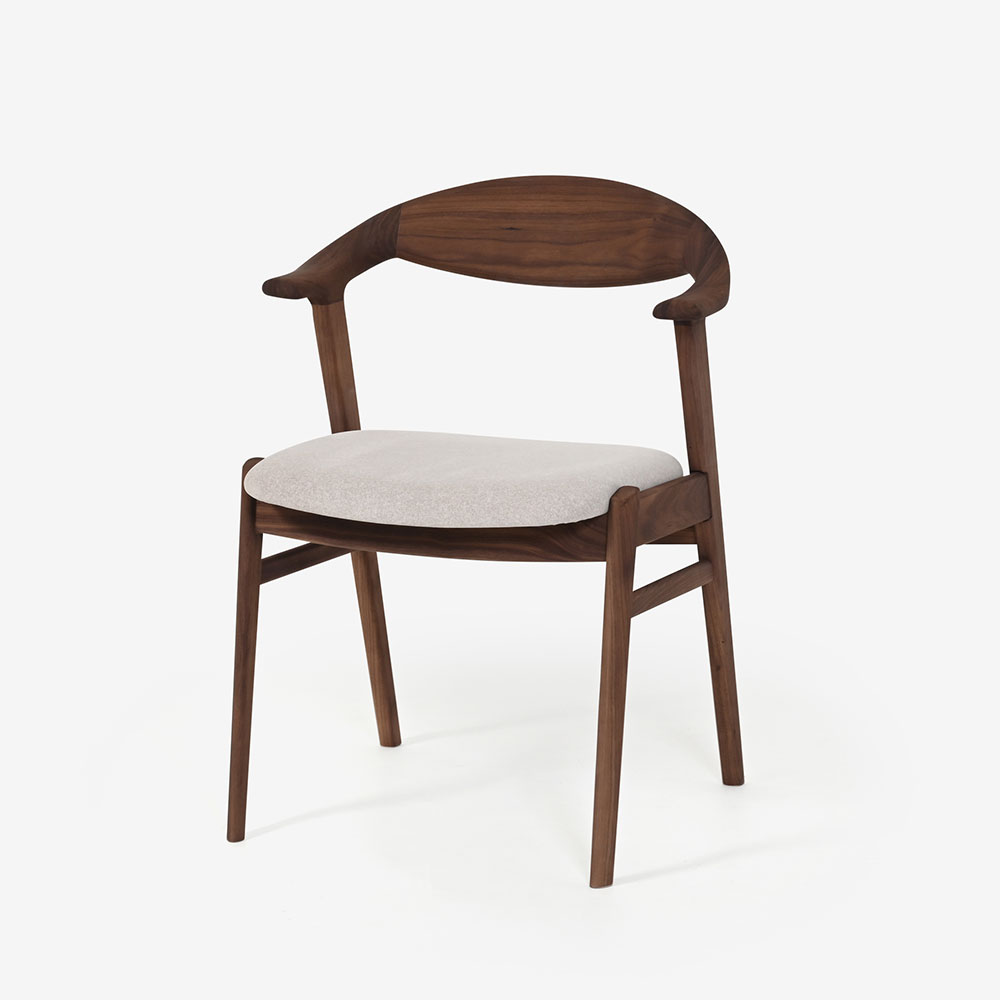 ダイニングチェア（半肘付き）「フィルプラス Cタイプ」樹種・塗装色5