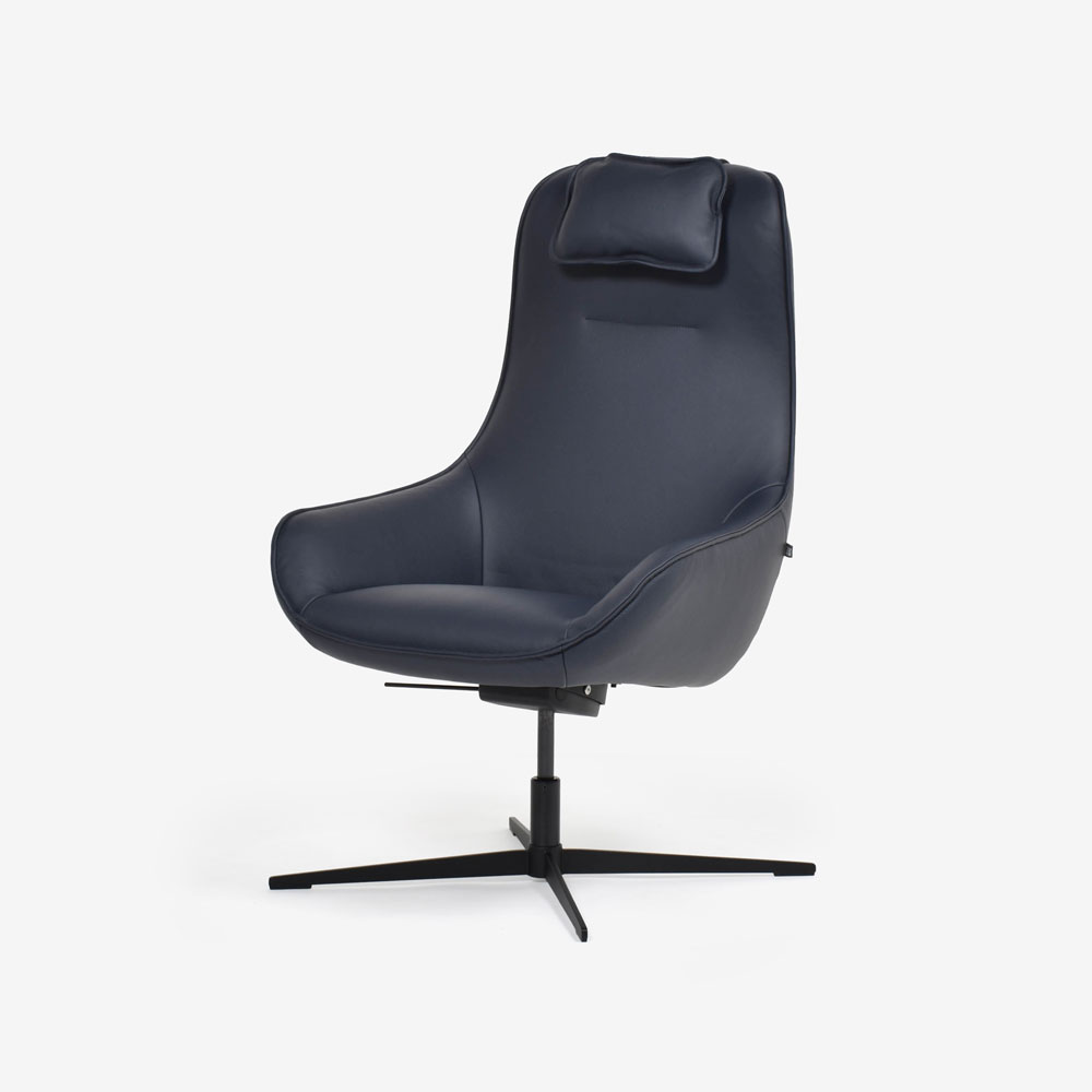 ROLF BENZ（ロルフベンツ）アームチェア「メグ」革グレーブルー色