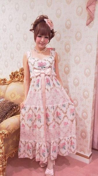 スペシャルシシリアマキシワンピⅡ ベルサイユローズ柄 - One Piece