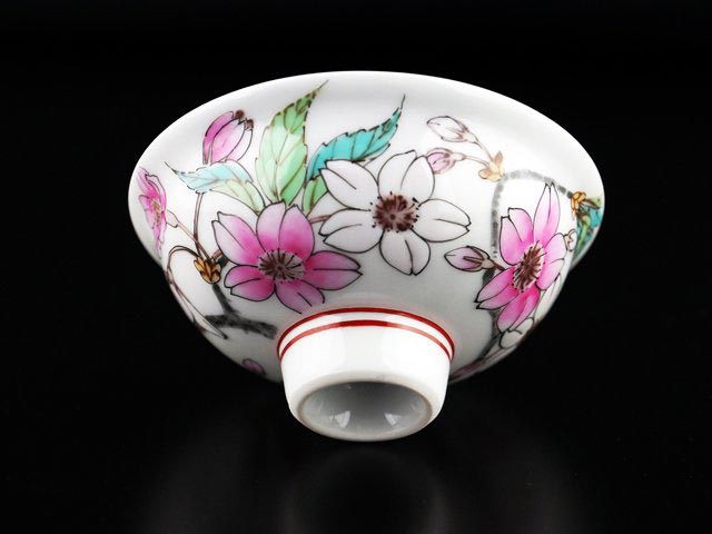 天皇陛下献上窯元作 最高級有田焼ぐい呑み盃 色絵極細桜図 - JTOPIA