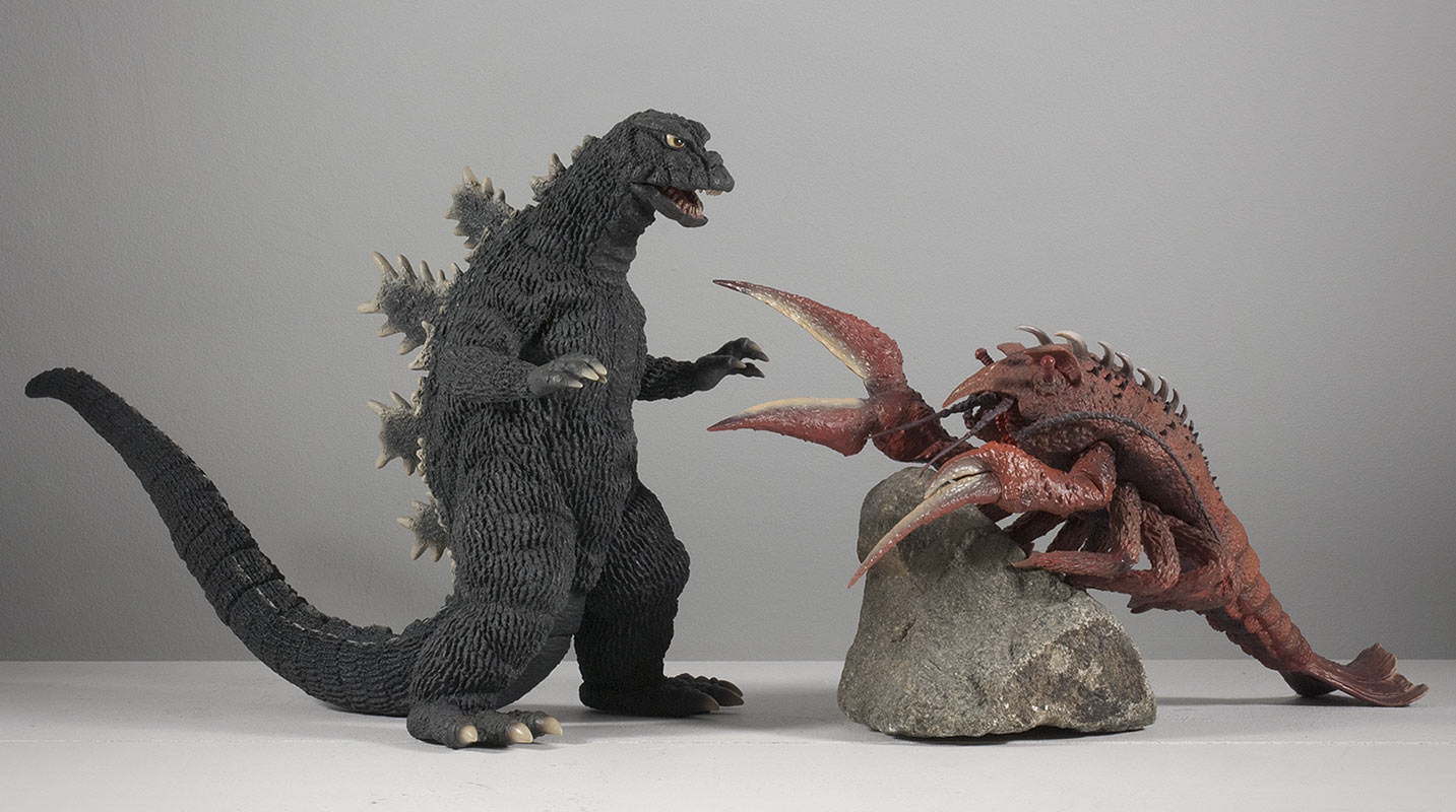 X-Plus 25cm Godzilla 1966 Vinyl Figure Review - Kaiju Battle