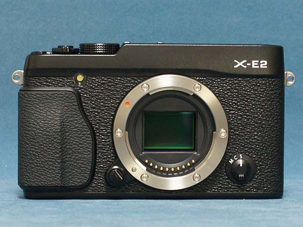 富士フイルム FUJIFILM X-E2の徹底レビュー EVF内蔵ミラーレスカメラ
