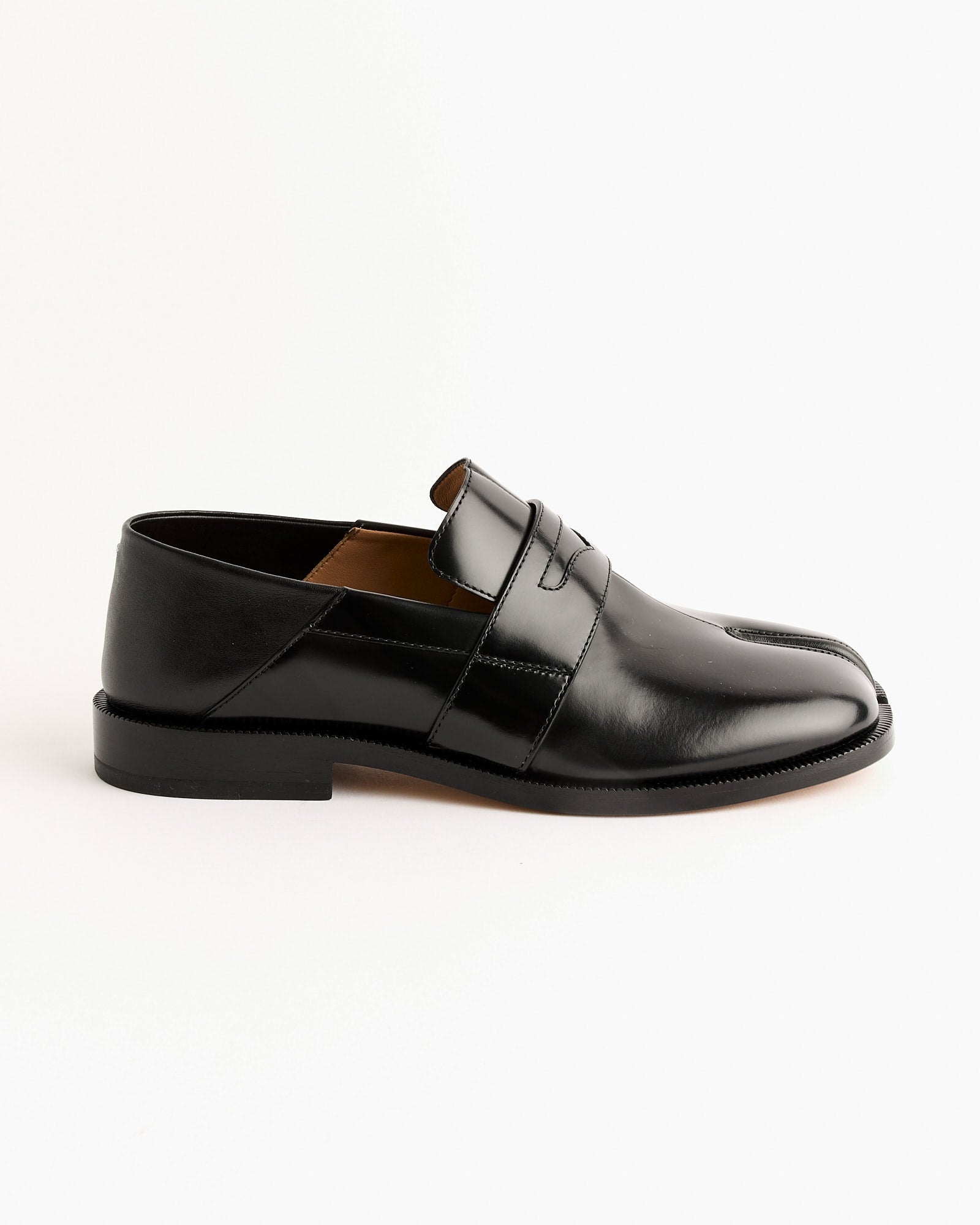 Tabi Loafer Babouche in Black