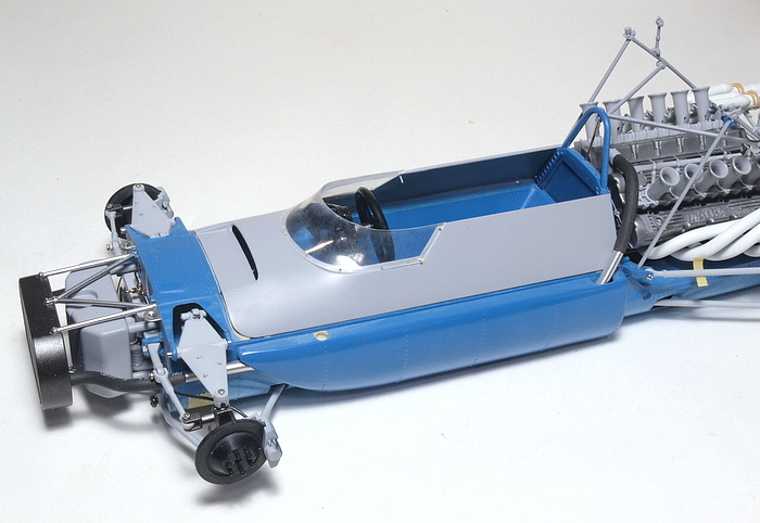 マトラMS11 の制作 その4 ボディー回りの工作