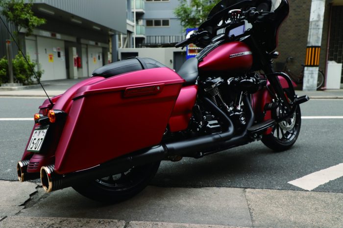 最新ミルウォーキーエイト(2021年～）対応 ツーリング用マフラー