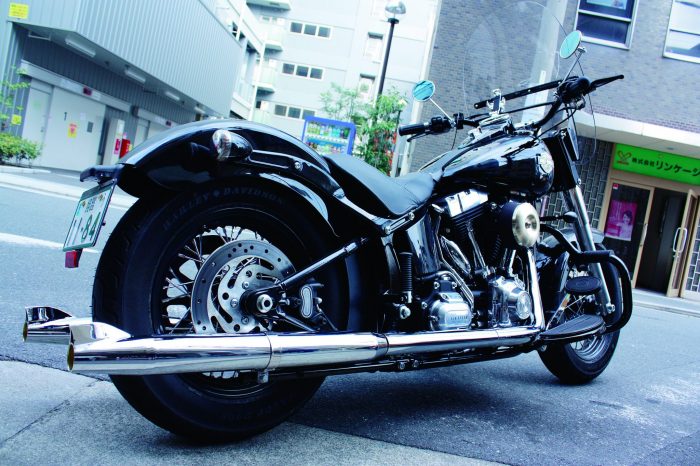 ハーレー｜ソフテイル用マフラー ブラスグライド 左右2本出しエキパイ