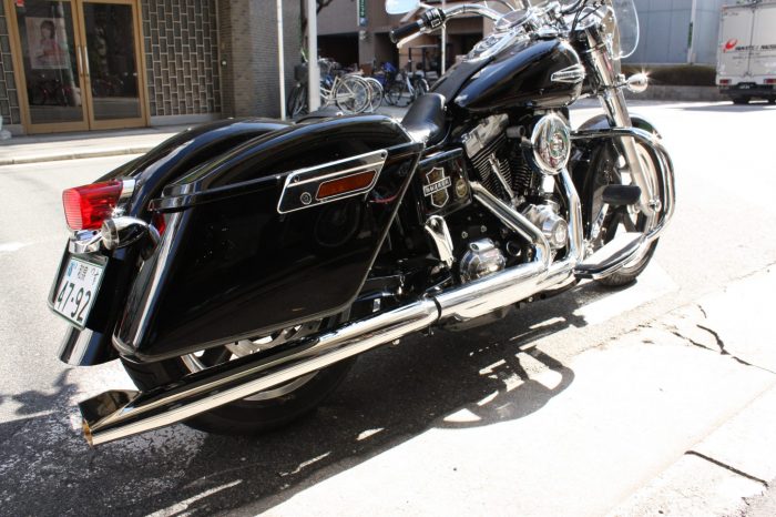 ハーレー｜FLDスイッチバック/FXDL ローライダー用マフラー ブラス