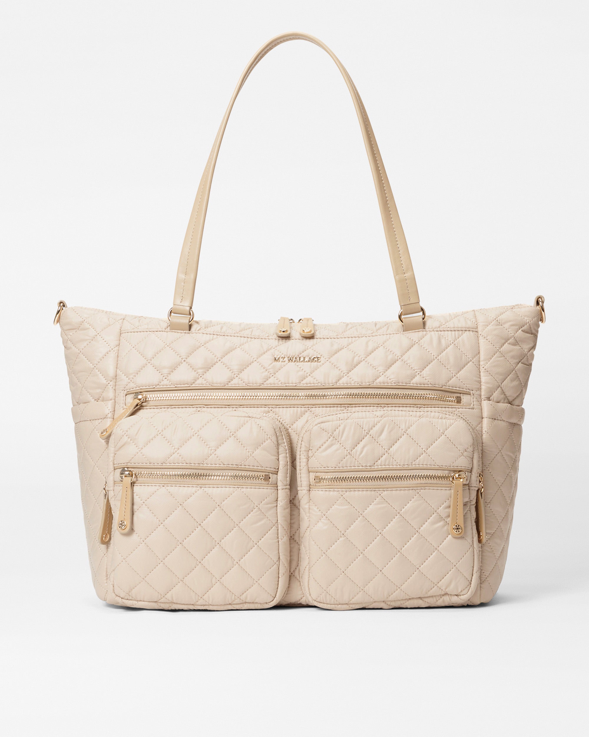 1406C1895_buff_crosby_traveler