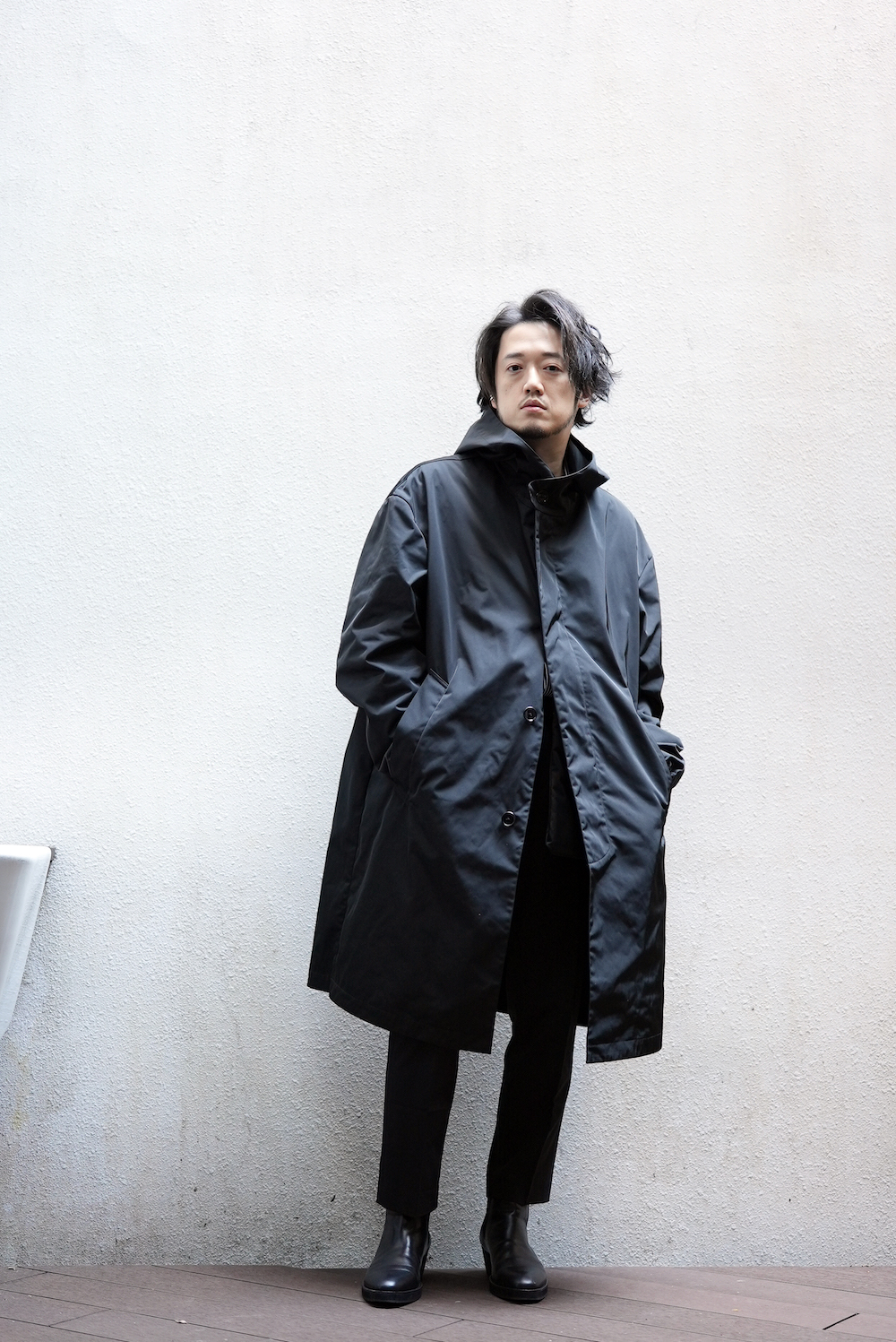 極上生地を使用し、PC収納可能なバッグ付きで、ONOFF使える！超絶機能