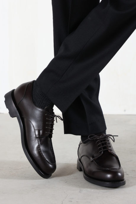 究極のアノネイレザーを使用！さらにグッドイヤーウェルト製法で仕上げ