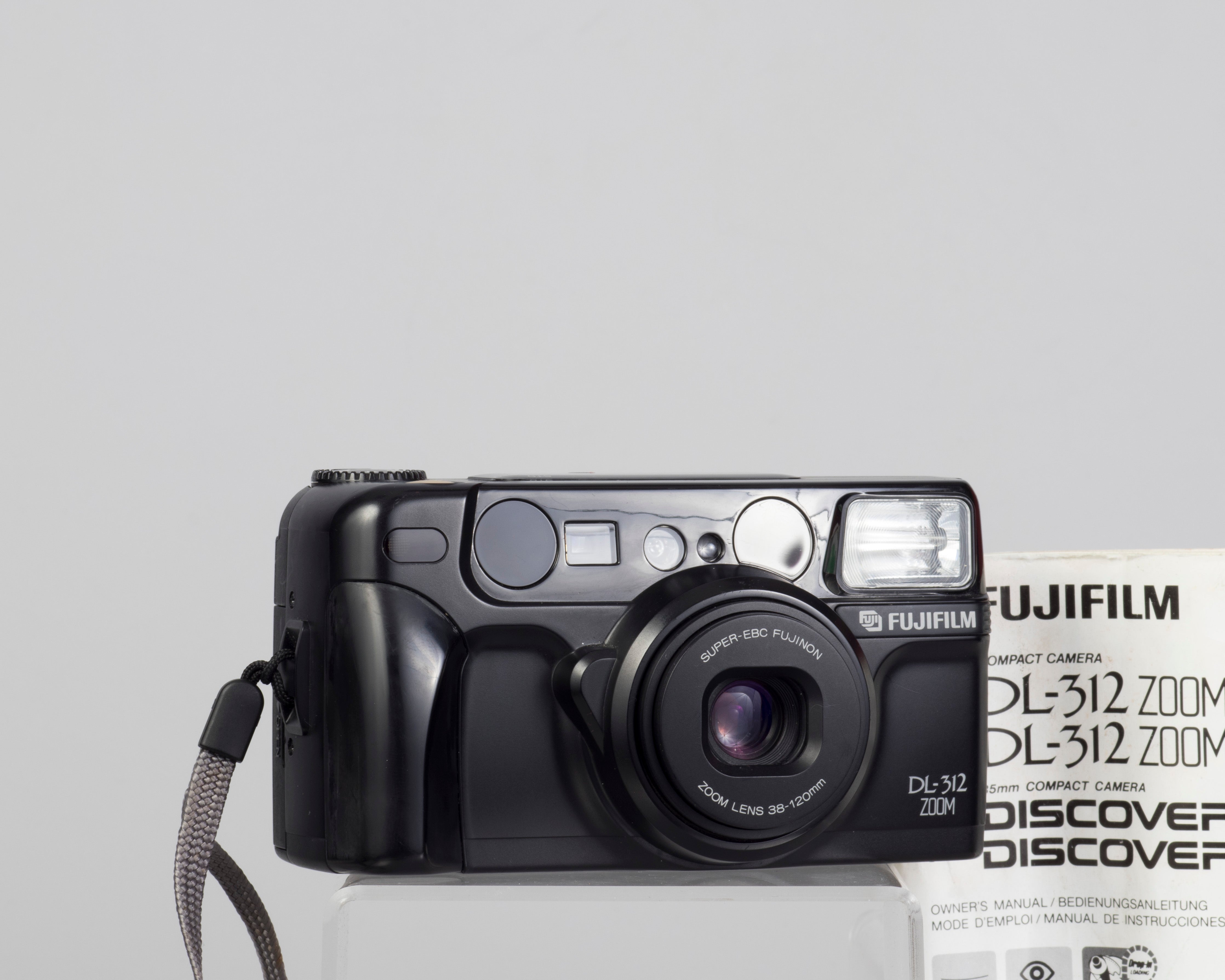 Fujifilm DL-312 Zoom 35mm camera w/ manual (serial 91122942) – New