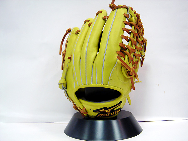 ミズノ・ミズノプロ インフィルダーコレクション Kクラブ限定商品