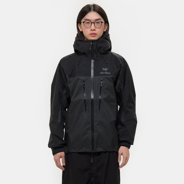 Alpha Jacket in Black - Arc'Teryx