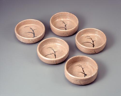 辻 清明 | 茨城県陶芸美術館デジタルアーカイブ