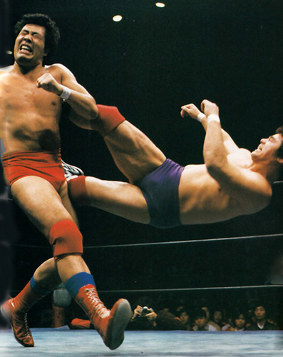 アントニオ猪木の延髄斬り