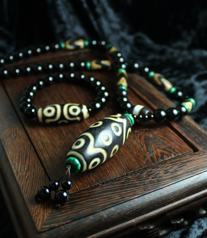 kiza、台湾天珠‼️西蔵老礦玉髄骨董龍紋三十六眼天珠（台座付き） kiza