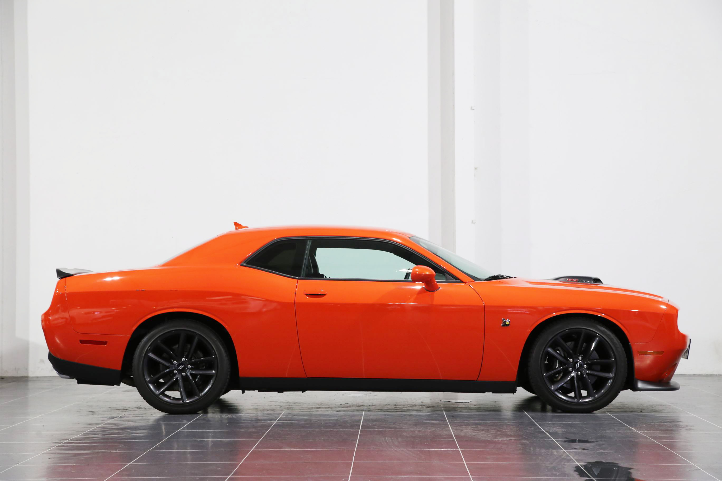 ダッジ チャレンジャー｜名車ギャラリー｜SPACE AUTO｜全国販売の高