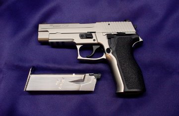 SIG SAUER P226 E2 STAINLESS MODEL(シグザウエル P226 E2 ステンレス