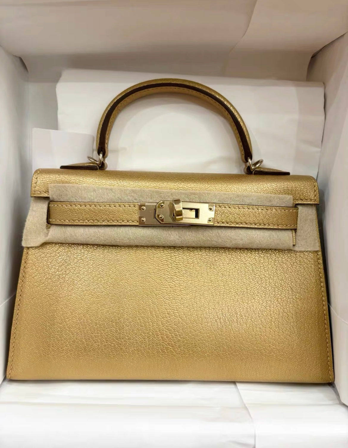 HERMÈS KELLY 20 MINI SELLIER OLYMPIC GOLD METALLIC DORÉ CHEVRE