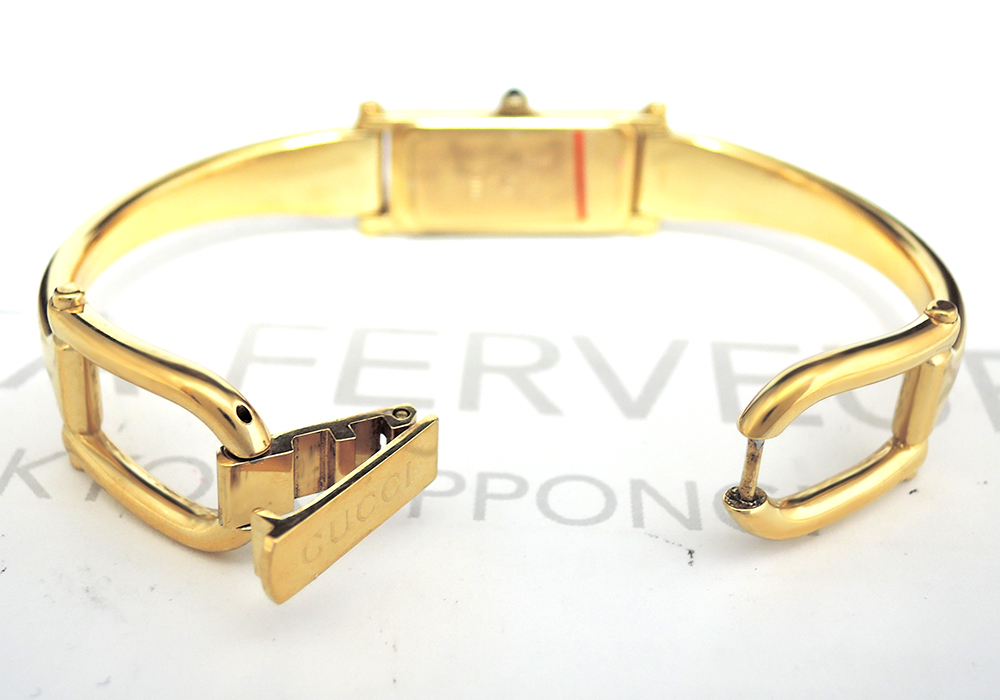 グッチGUCCI 1500L バングルウォッチ レディース腕時計 ゴールドGP