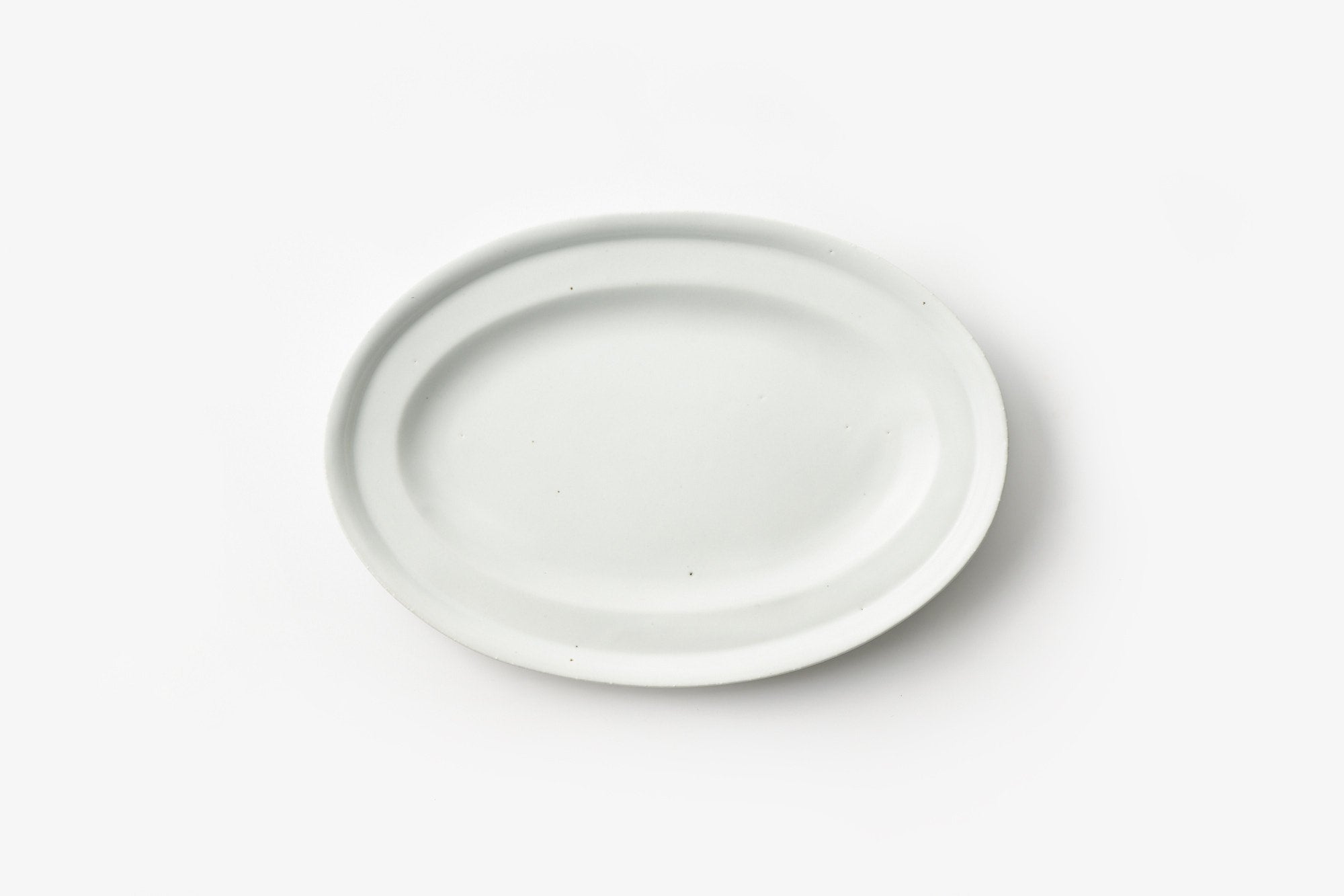 二段リムオーバル皿 白｜大江憲一