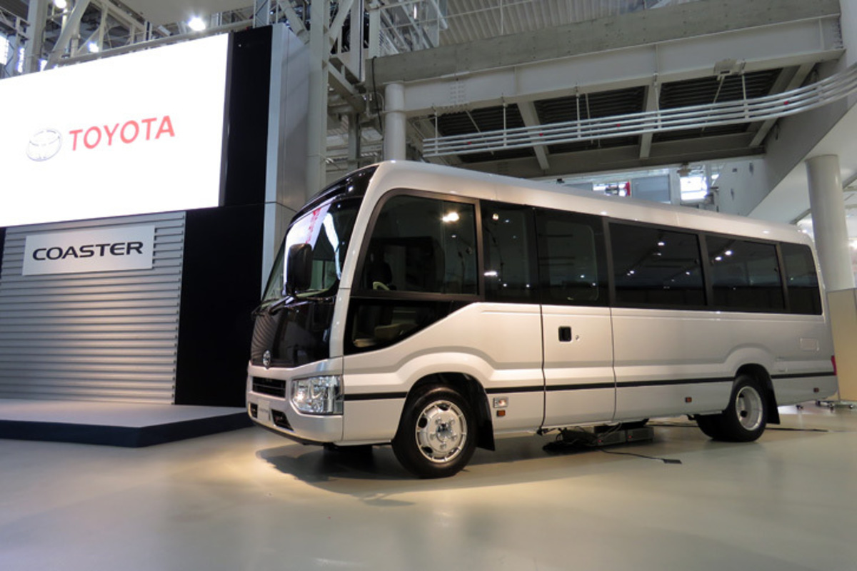 第390回：24年ぶりのフルモデルチェンジ！ 新型「コースター」の