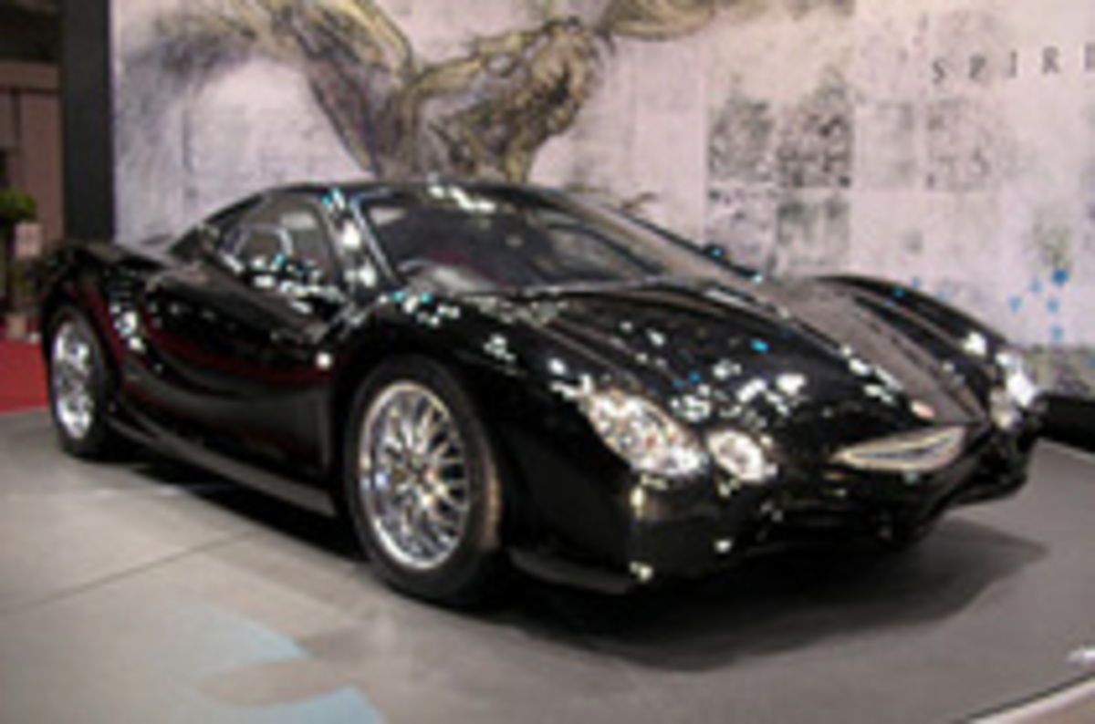 東京モーターショー2003】光岡「進化した“大蛇”」 【ニュース】 - webCG