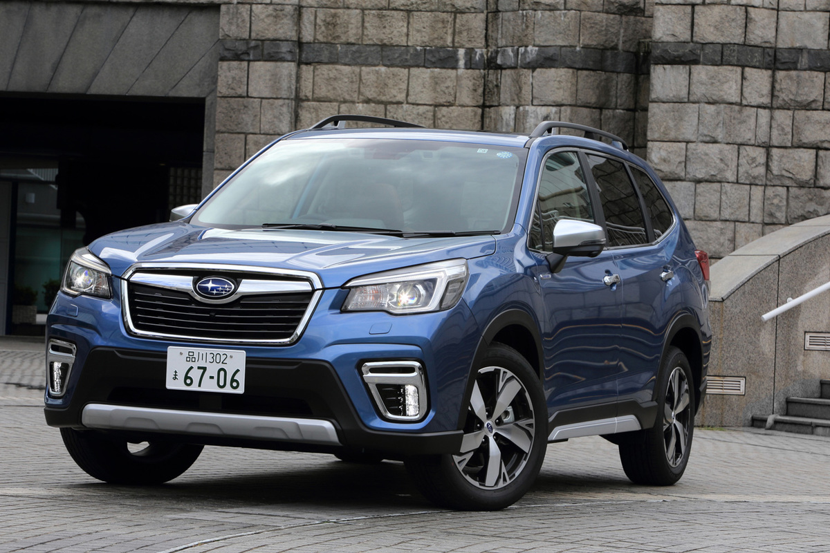 スバル・フォレスター アドバンス／フォレスターX-BREAK【試乗記】 森