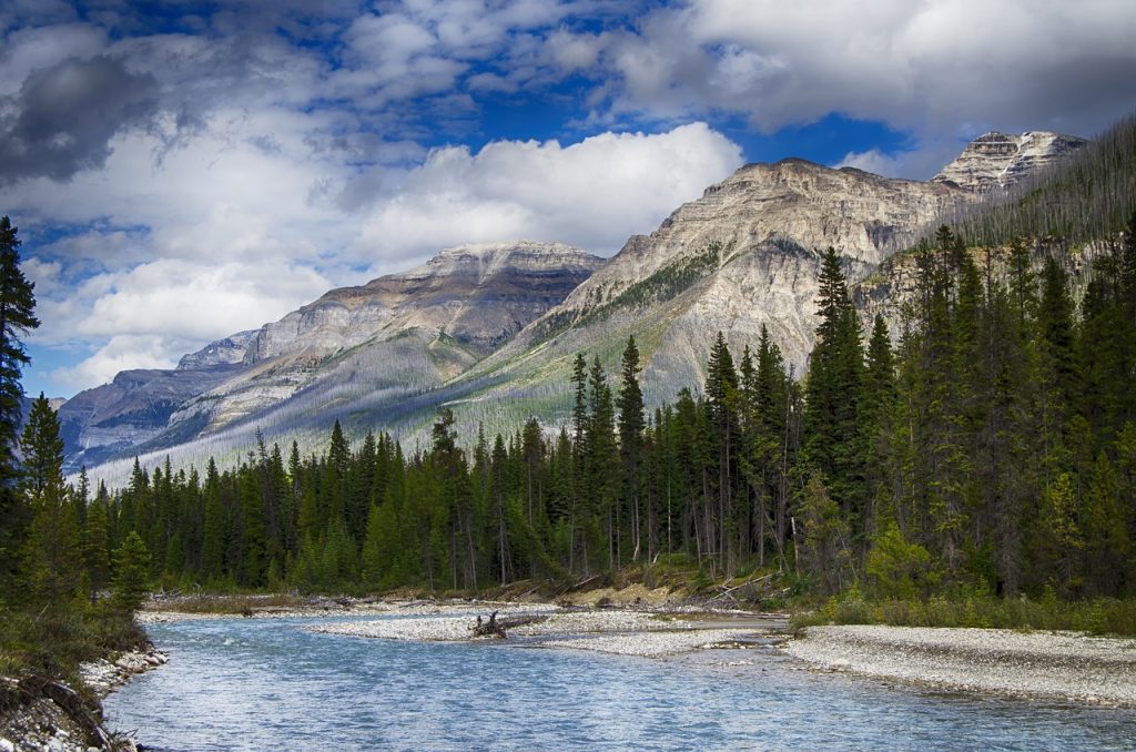 カナダってどんな国？？ - Wonderland Tours Inc. - バンクーバーの