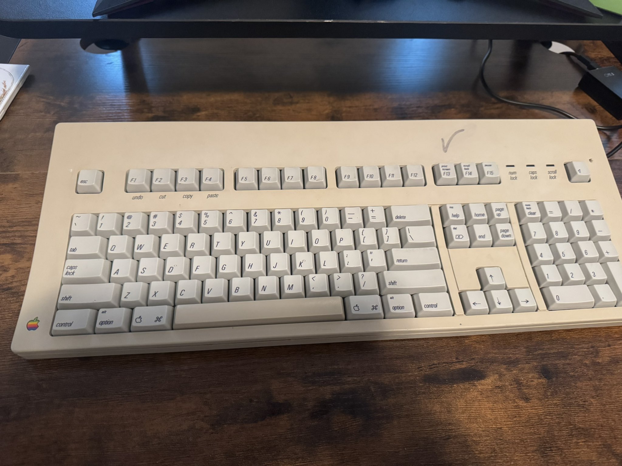 Apple Extended Keyboard M0115, 1987