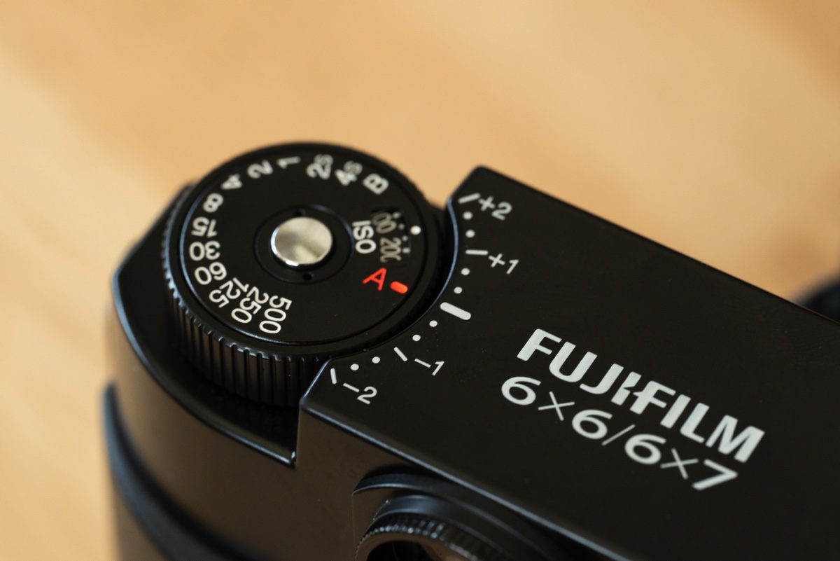 富士フイルムの中判カメラ「GF670 Professional」を購入した話。