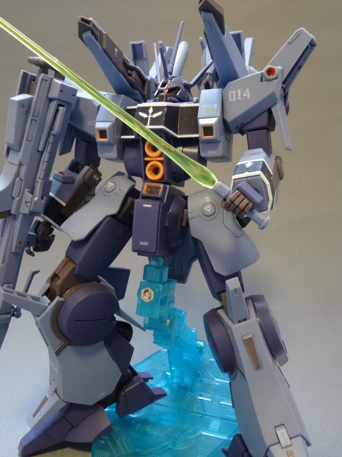 AMX-014 ドーベン・ウルフ＜袖付き仕様＞ （1/144 HGUC） – ヤスリは