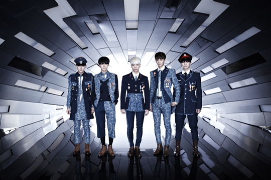 13.10.10 「Everybody」ミュージックビデオ公開‼‼: 最近とってもSHINee