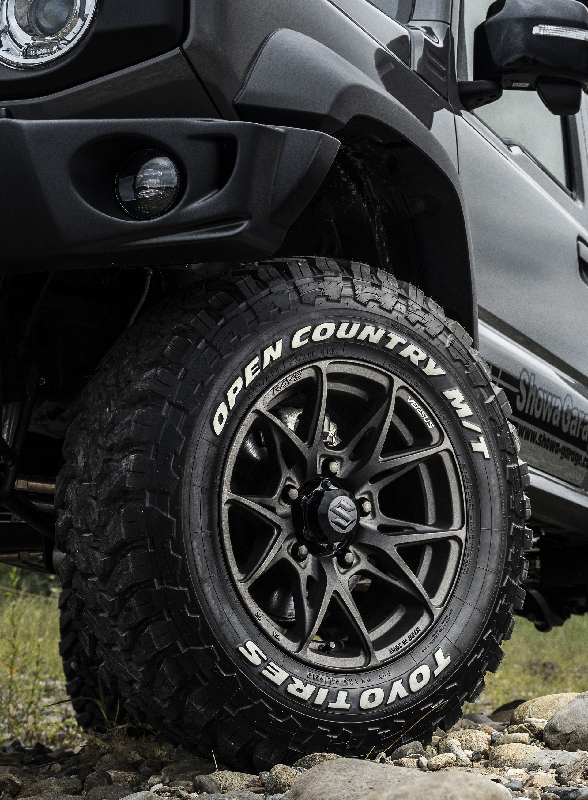 RAYS】荒地に強い屈強な設計と街中でも映える造形美「VERSUS VV21SX