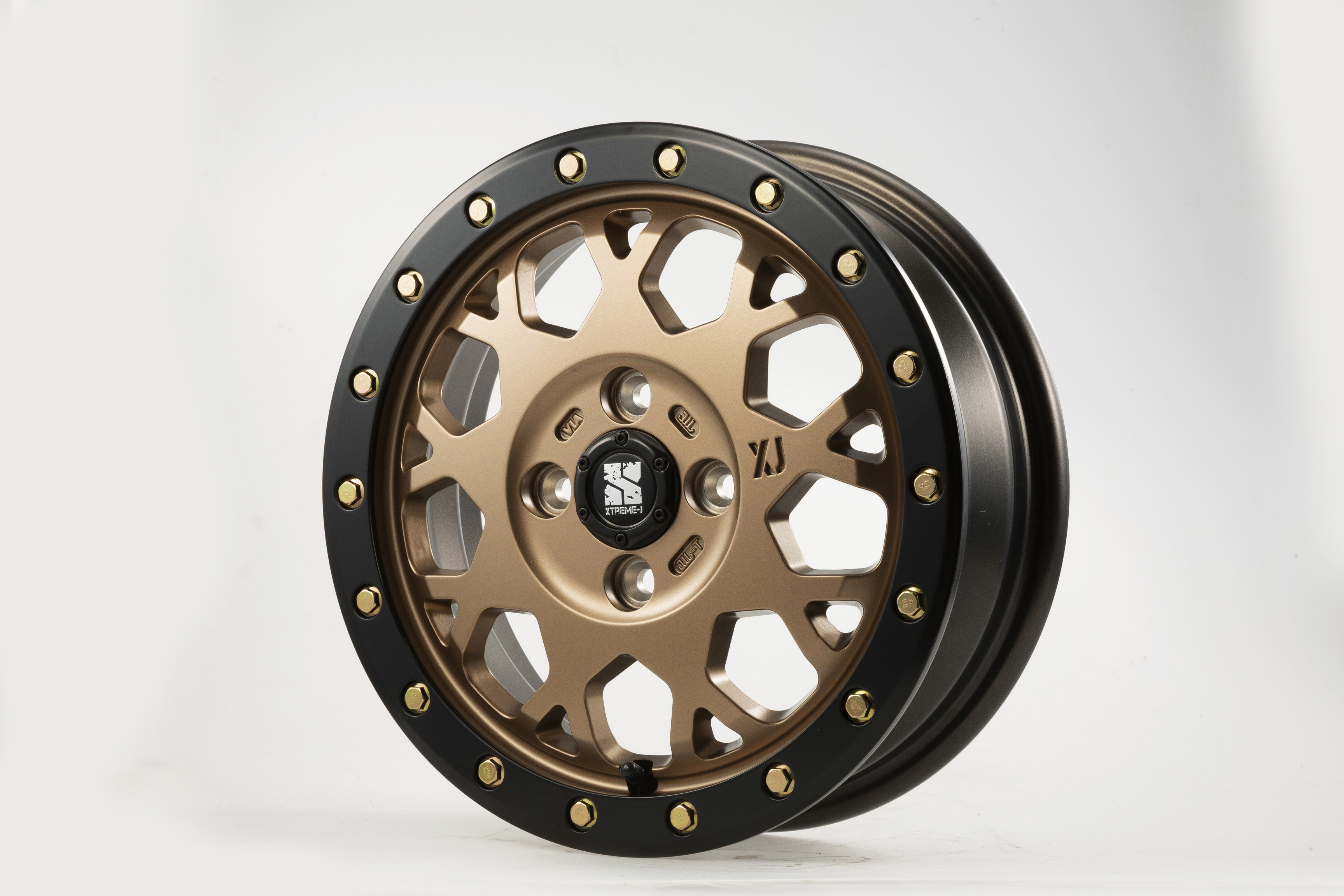 彫刻のように美しく、感性に深く訴えかける「XTREME-J XJ04」の造形