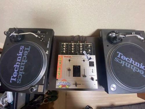Technics SL-1200MK5 Set + Vestax PMC-05 Pro II Turntable DJ Mixer