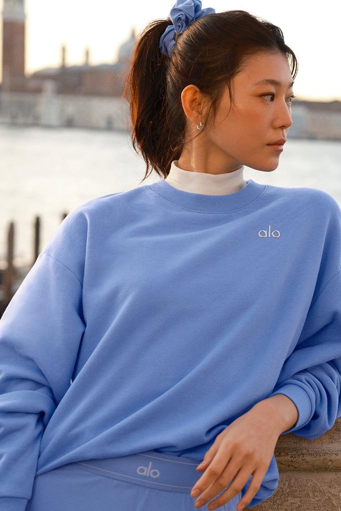 Alo Accolade Crew Neck Pullover - Crystal Clear Blue - Hoodies