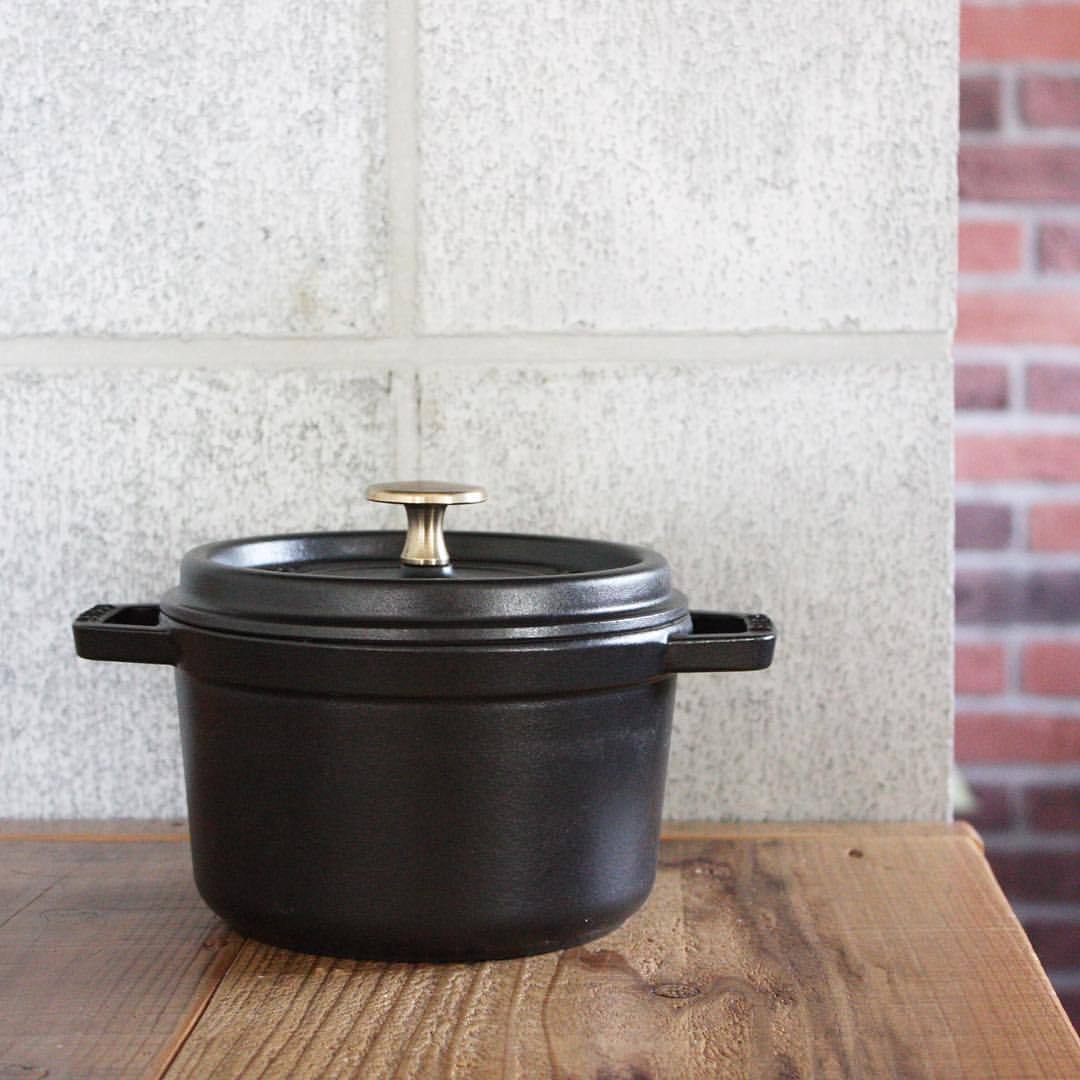 SHIORI NOTE — ストウブ 新入り。 16cmの旧型。 16cmはずっと欲しくて