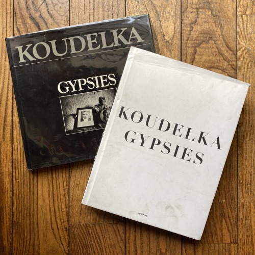 Josef Koudelka: Gypsies, 1975/2011. Which one do Shin Noguchi