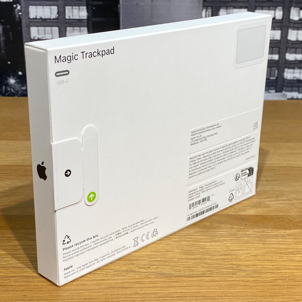 Apple Magic Trackpad 4 Black USB-C Bluetooth Touchpad Mouse A3120