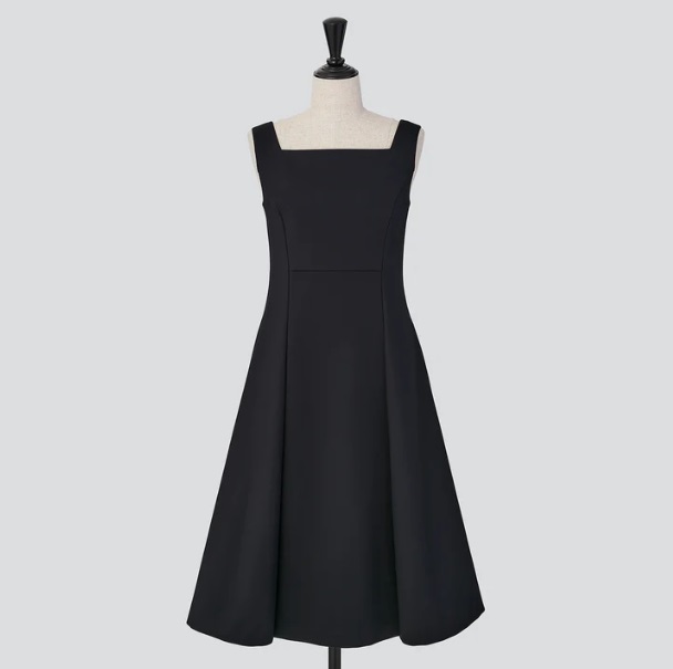 FOXEYのワンピースは結婚式のご披露宴に使える？冠婚葬祭は