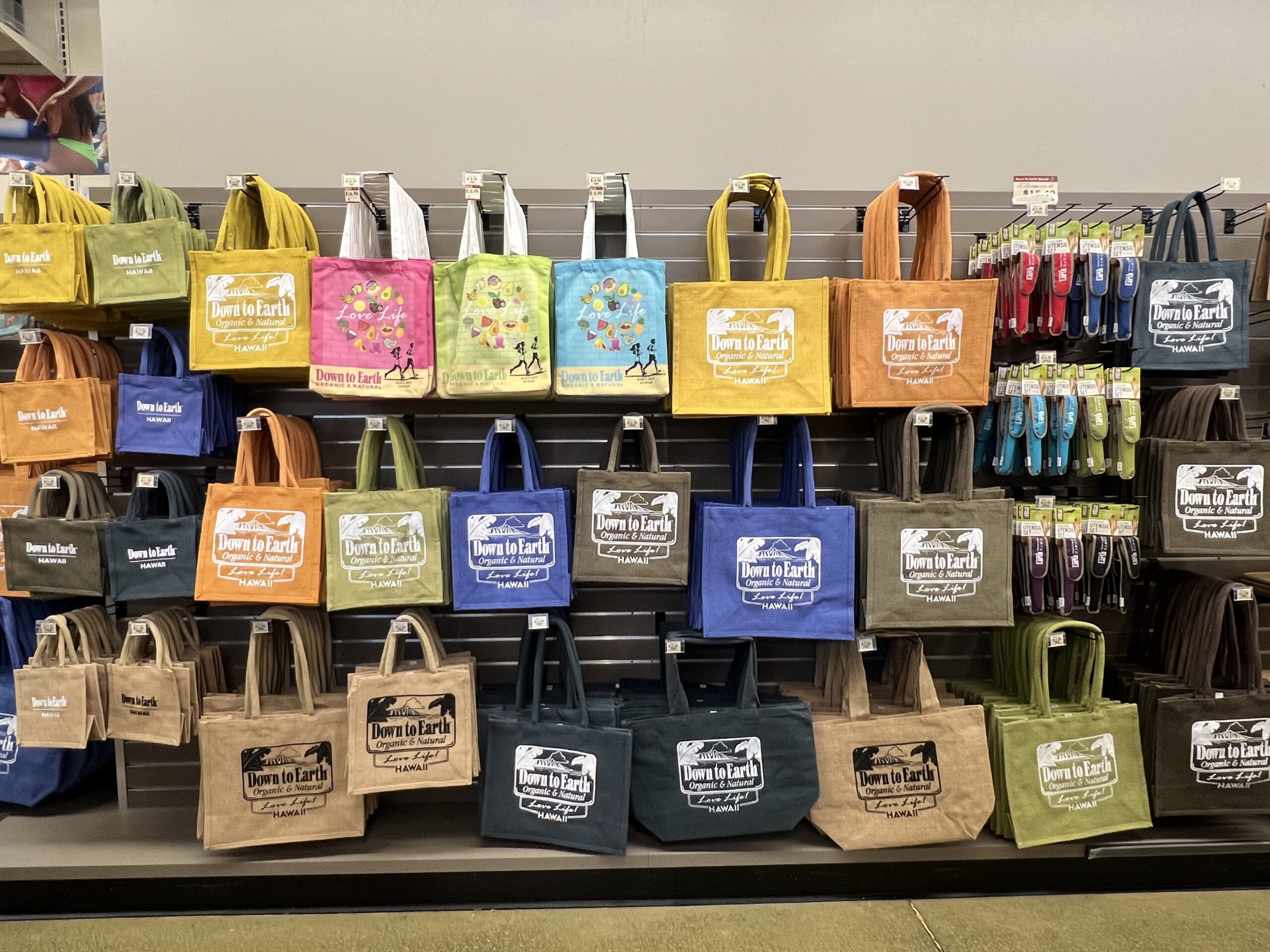 ダウントゥアースのトートバッグやエコバッグの2025年最新ラインナップ