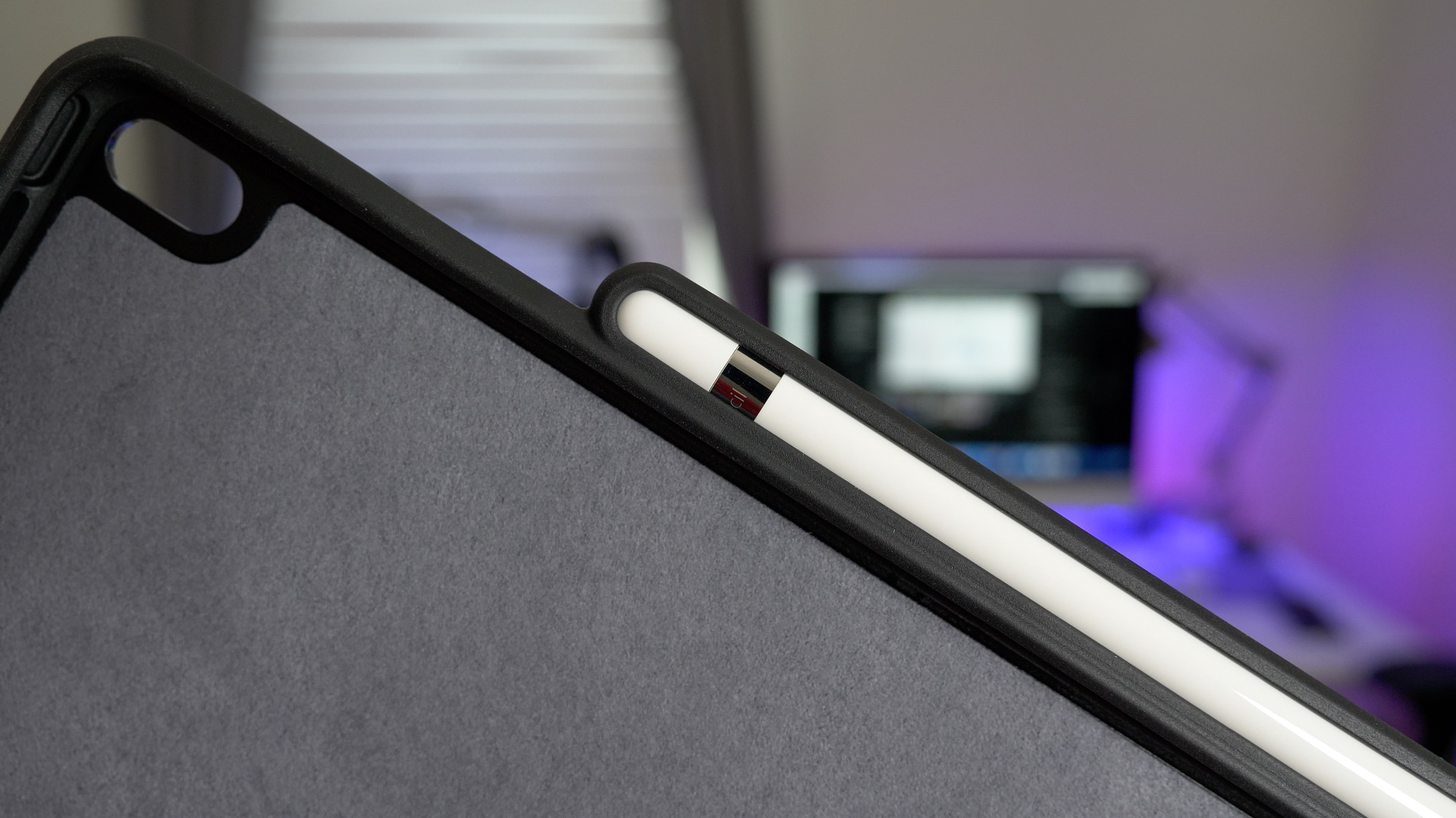 Hands-on: Khomo's 10.5-inch iPad Pro case with built-in Apple