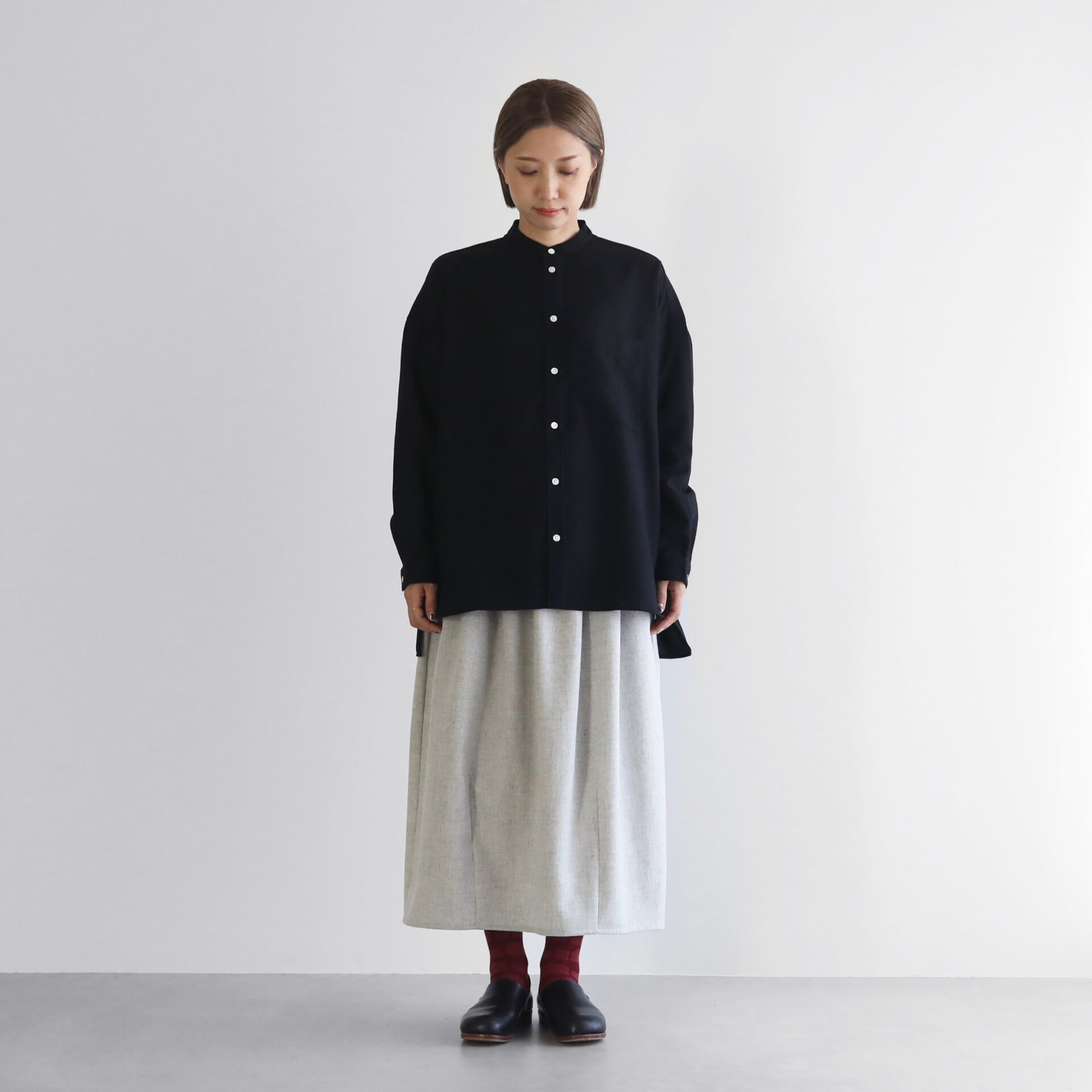 HUIS×尾州”ウールトロバンドカラーオーバーシャツ 015をリリースしま