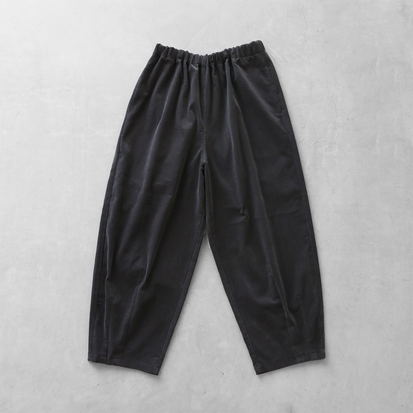 シャトルコーデュロイバルーンパンツロング 506Lをリリースしました