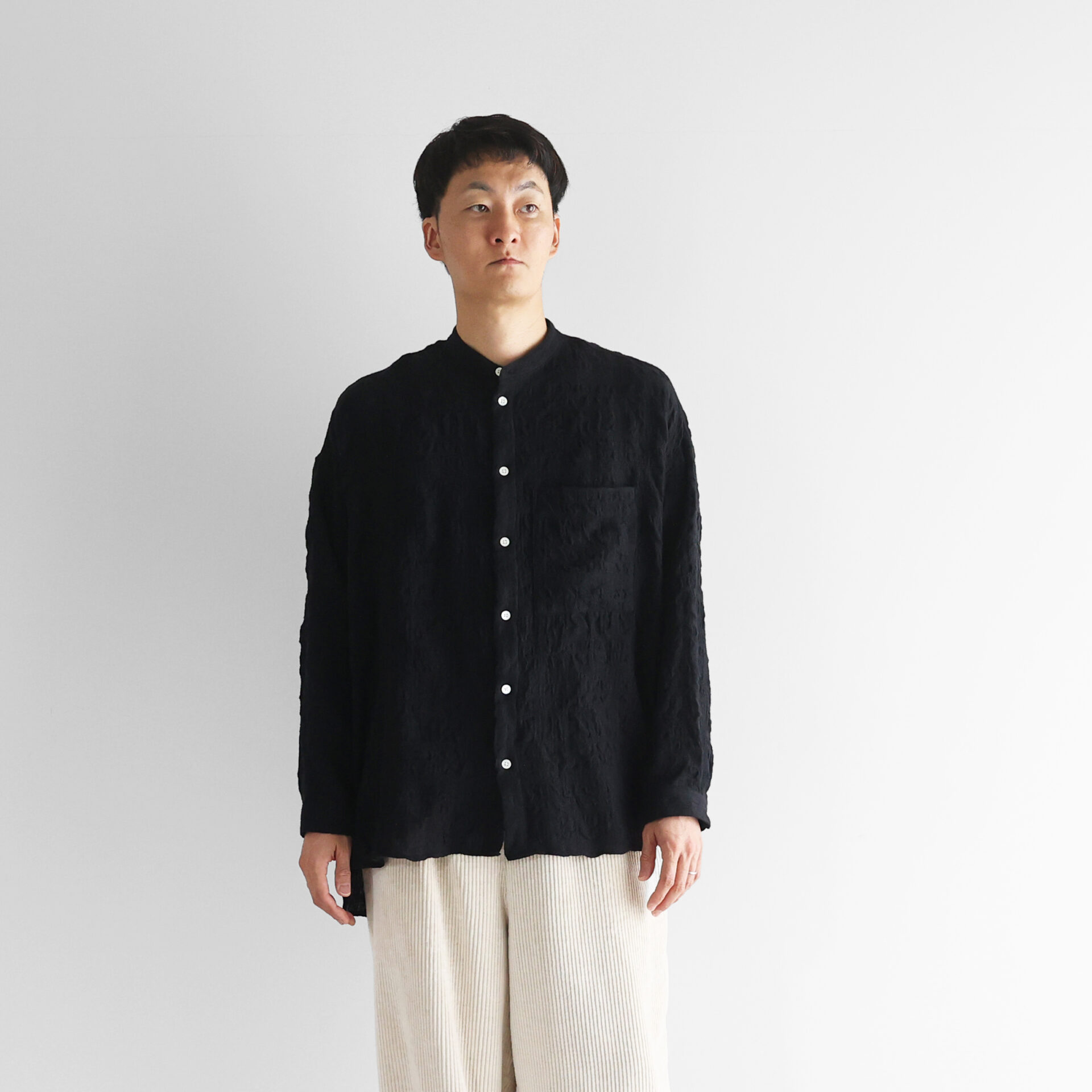 HUIS×尾州”縮絨綿ウールガーゼバンドカラーオーバーシャツ【ユニ