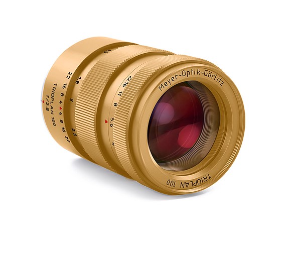 Meyer-Optik Goerlitz unveils titanium and gold-plated Trioplan